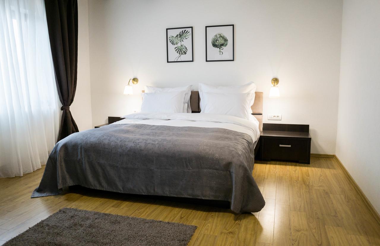 Nest Hotel Drobeta Turnu Severin Exterior foto