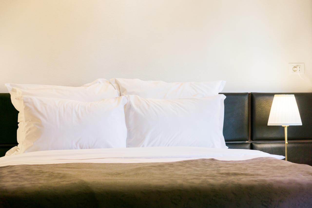 Nest Hotel Drobeta Turnu Severin Exterior foto